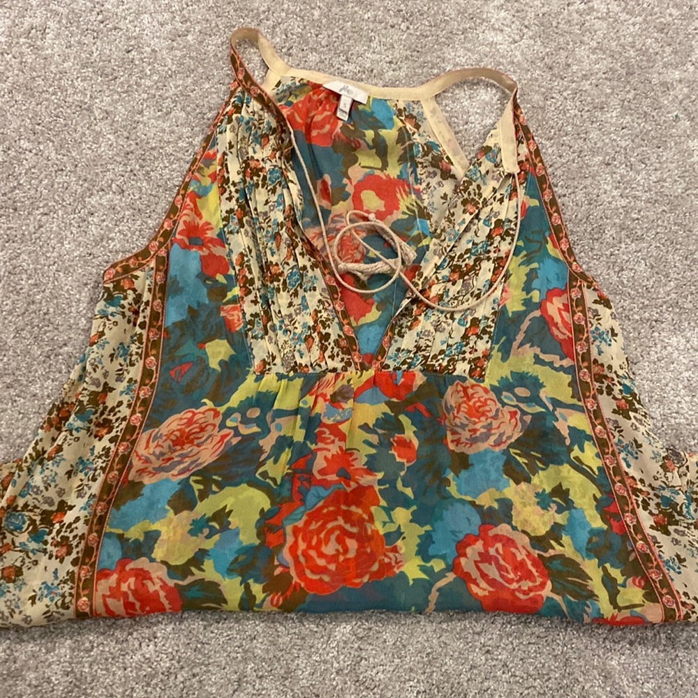 Perfect for summer beautiful floral blouse